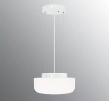 Lade das Bild in den Galerie-Viewer, Solenne Pendant 360
